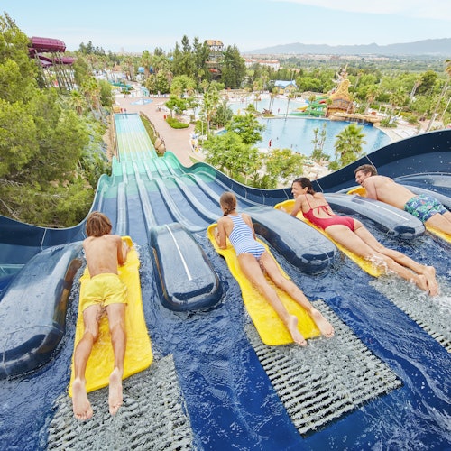 Božićna avantura u Vila-seci: gdje se prskanje i brzina susreću s blagdanskom čarolijom