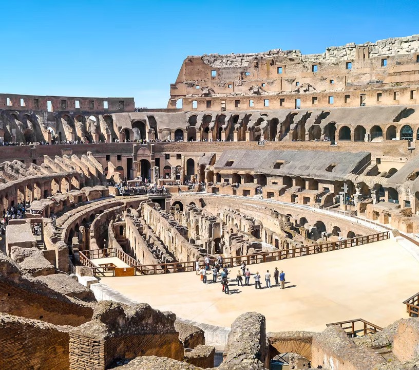Dawne Spotyka Nowoczesne: Nowe Spojrzenie na Wieczne Miasto